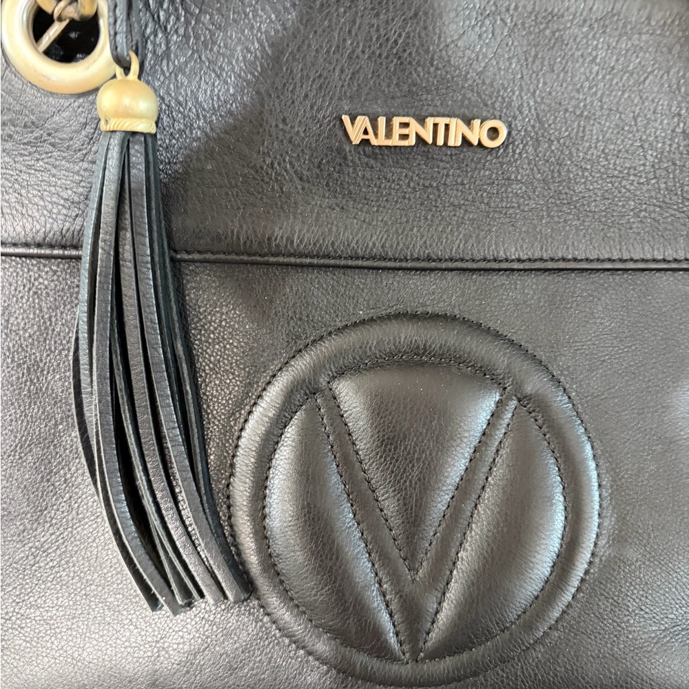 Mario Valentino Black Leather Shoulder Bag with Gold Chain - Picture 7 of 15